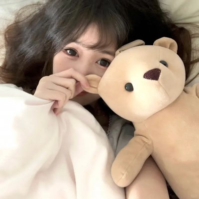 布里叶女士 封面