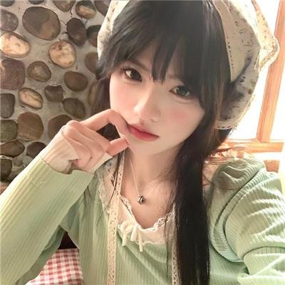看不见的女儿 封面